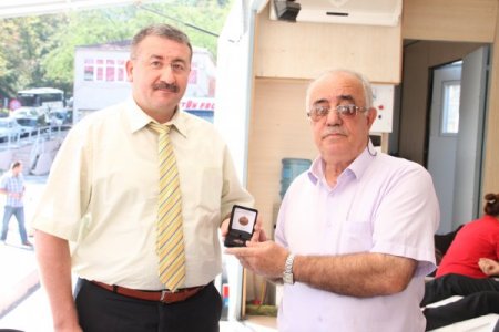 Kızılay TIR'ı kan bağışını artırdı