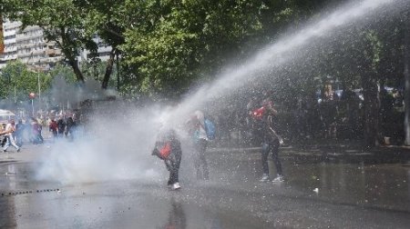 Kızılay'da 'Gezi Parkı' gerilimi sürüyor