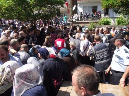 Kızılay’dan şehit ailesine psikolojik destek