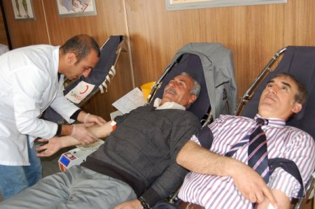 Kızılay’dan Tatvan’da kan bağışı kampanyası