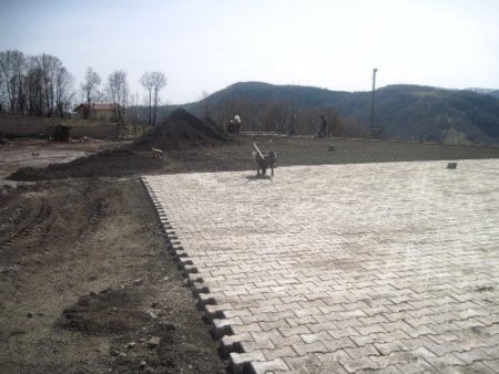 Kızılelma İlköğretim Okulu bahçesine kavuşuyor