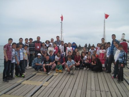 Kızılelmalı öğrenciler Samsun’u gezdi