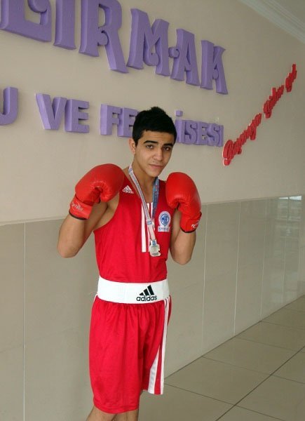 Kızılırmak, boksta İstanbul birinci çıkarttı
