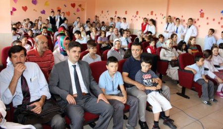 Kızılırmak Koleji’nde sertifika sevinci