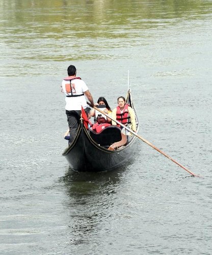 Kızılırmak'ta gondol keyfi
