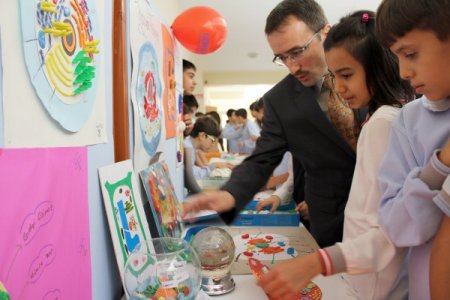 Kızılırmak’ta hücre modelli sergi açıldı