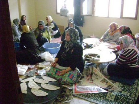 Kızıltepe'de Öğrenciler Yararına Kermes Açıldı