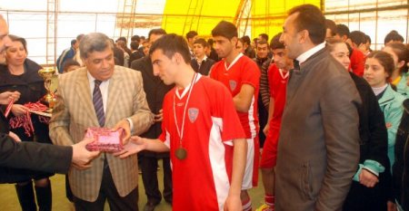 Kızıltepeli gençler emniyetin düzenlediği turnuvalarda ter döktü