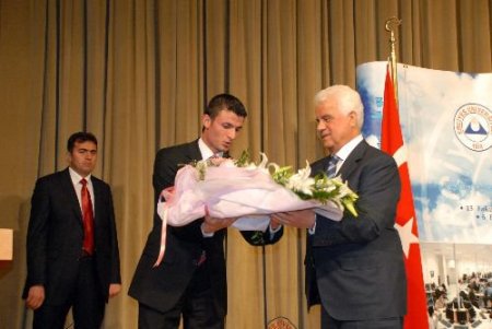 Kktc Başbakanı Eroğlu: Kıbrıs'ta Türk Varlığını Dahi Hazmedemeyen Bir Rakiple Müzakere Masasına Oturuyoruz