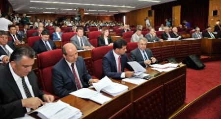 KKTC erken seçim sürecine girdi