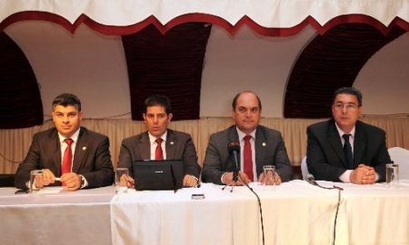 KKTC Milli takımı Rum engeline rağmen maç için Londra’da