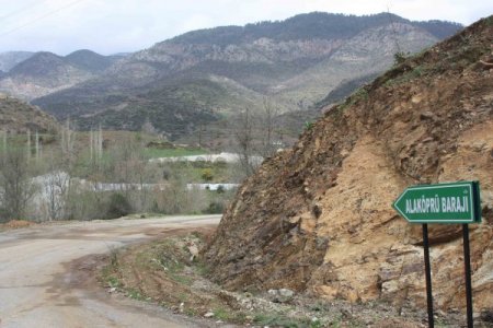 Kktc’ye Su Götürecek Alaköprü Barajı'nın Temel Atma Töreni İçin Hazırlıklar Tamam