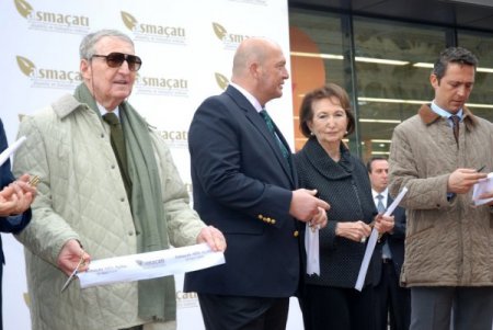 Koç Ailesi İzmir'de Toplu Açılışa Katıldı