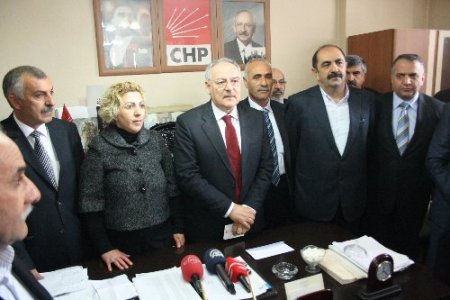 Koç: Devlet terör örgütüyle kanun dışına çıkarak muhatap olmaz