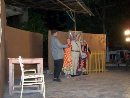 Koca Seyit'in Hayatının Anlatıldığı Oyun İzleyenleri Ağlattı