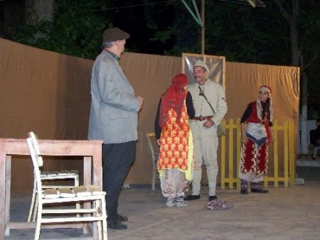 Koca Seyit'in Hayatının Anlatıldığı Oyun İzleyenleri Ağlattı