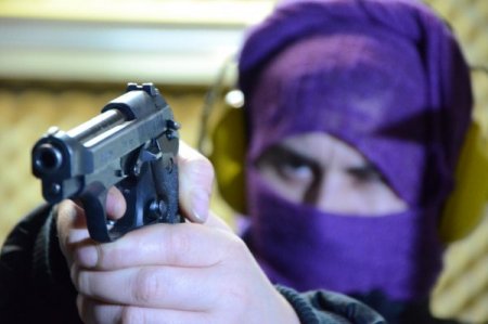 Koca şiddeti gören kadınlar silah poligonunda