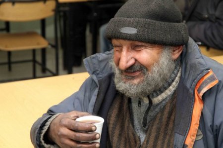 Kocaeli Büyükşehir Belediyesi, evsizleri misafir ediyor