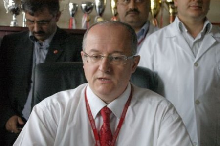 Kocaeli Devlet Hastanesi, Depremzede Köye Kütüphane Hediye Etti