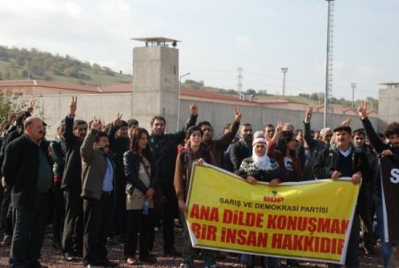 Kocaeli F Tipi Cezaevi'ndeki eylemciler de açlık grevine son verdi