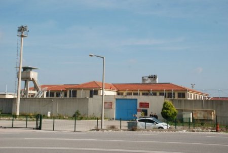 Kocaeli F Tipi Cezaevi'ndeki eylemciler de açlık grevine son verdi