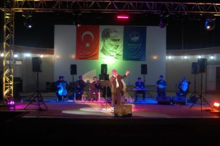 Kocaeliler Tasavvuf Müziğine Özer'le Doydu