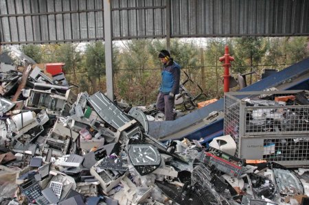 Kocaeli'nde 5 yılda 96 ton elektronik atık toplandı