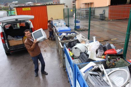 Kocaeli'nde 5 yılda 96 ton elektronik atık toplandı