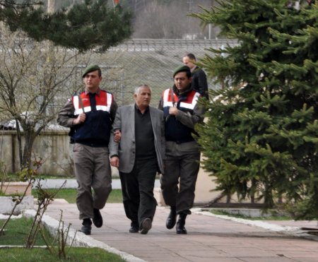 Kocaeli'nde işlenen cinayetin zanlıları Bolu'da yakalandı
