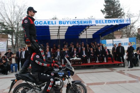 Kocaeli'nde Nevruz kutlamaları renkli görüntülere sahne oldu