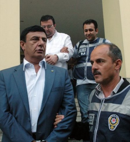 Kocaelispor'un Eski Ve Yeni Yöneticileri Tutuklandı