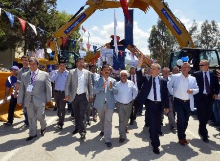 Kocaoğlu, Diyarbakır eleştirilerine cevap verdi: Susuyoruz, işimize bakıyoruz