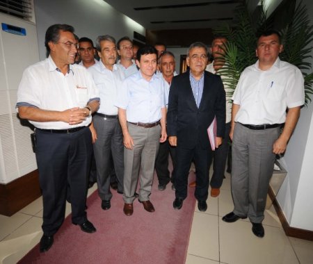 Kocaoğlu: İzmir'in 21 İlçesi Ve 164 Köyüne Aynı Gözle Bakıyoruz