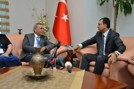 Kocaoğlu’ndan Vali Toprak’a: Sizi almaya geldik Sayın Valim