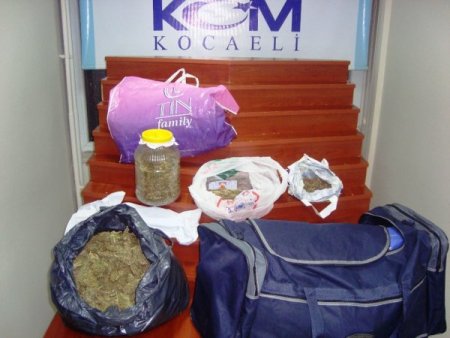 Koceli'nde uyuşturucu satıcılarına operasyon