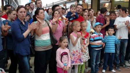 'Koğuş Akademisi' oyuncuları Kütahyalılarla buluştu (Özel)