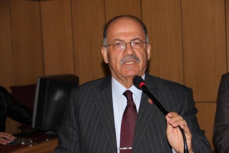 Kolat: Bir Takım Acılar Yaşarsak, Dizimizi Dövmenin Hiç Bir Anlamı Yok