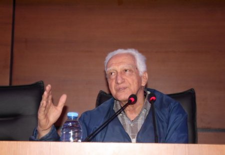 Koloğlu: Libya’da Söylenildiği Gibi Demokrasi Talebi Yok