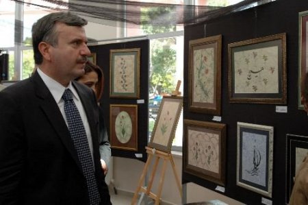 Komek'ten 'emeğin Ve Sanatın Güzellikleri Sergisi'