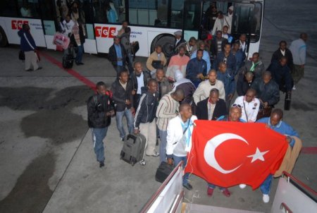 Komor Birliği’nden Libya’daki Vatandaşlarını Tahliye Eden Türkiye’ye Teşekkür