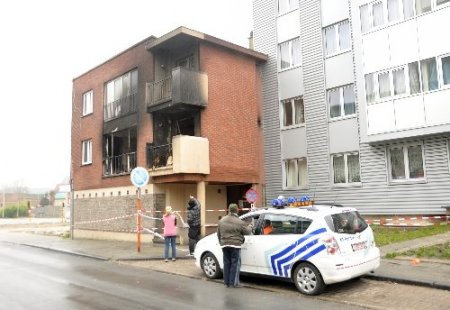 "Komşular Flamanca Bilmediği İçin İtfaiyenin Telefonu Yüzlerine Kapandı"