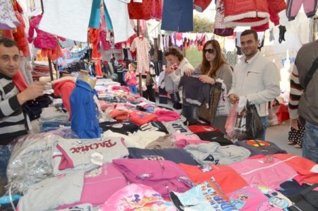 Komşunun krizi Ayvalık'ı da vurdu