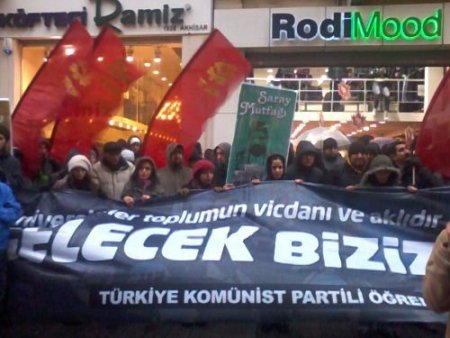 Komünist Partili Öğrencilerinden Başbakan Erdoğan'a Mektup