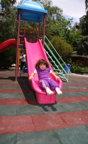 Konak Belediyesi, Çocuk Parklarını Kauçuk İle Kaplıyor