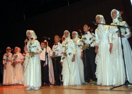 Konak Müftülüğü, Tatvanlı 234 yetimi sevindirdi