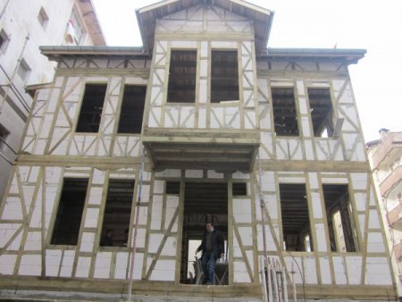 Konak’ta hamsi partisi verildi