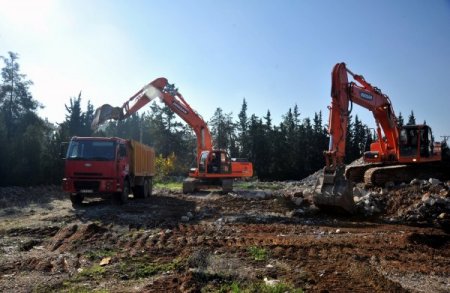 Kongre ve sergi merkezi inşaatı için ilk kazma vuruldu