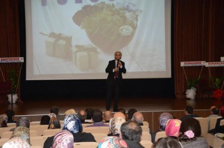 KONKÖYDER’den aile içi eğitim semineri