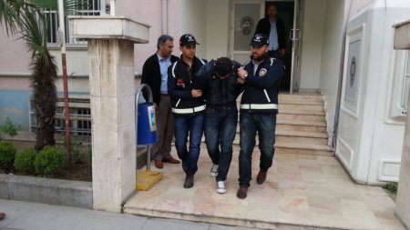 Konserve kapağıyla çelik kapıları açan şüpheliler yakalandı