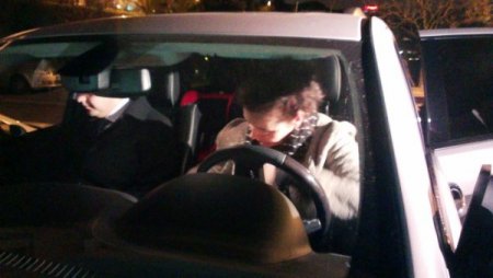 Konsolos eşi motosiklete çarptı: 2 yaralı